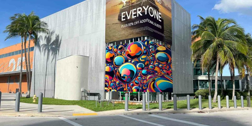 Port Everglades: Terminal 25 – Digital & Artistic Display